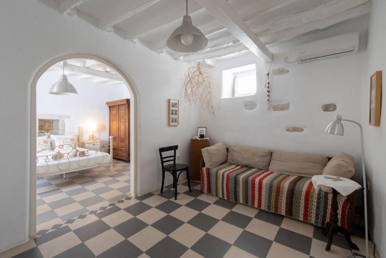 Traditional Stonebuilt House * Parikia (Paros)